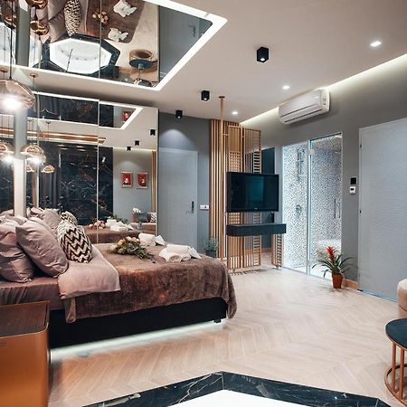 Monza Mirror Apartment Кикинда Экстерьер фото