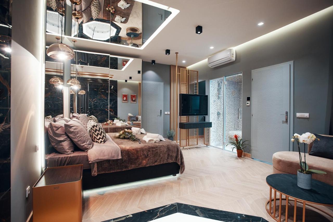 Monza Mirror Apartment Кикинда Экстерьер фото