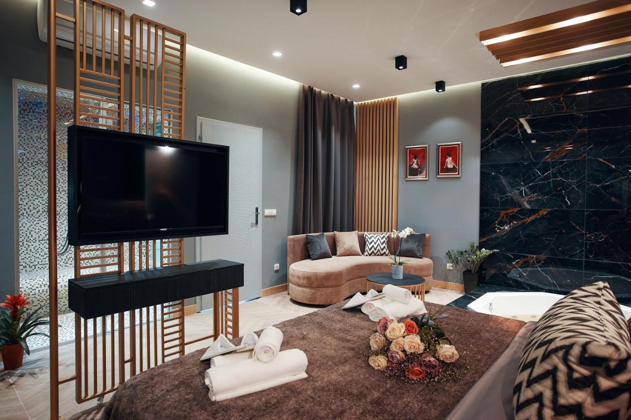 Monza Mirror Apartment Кикинда Экстерьер фото